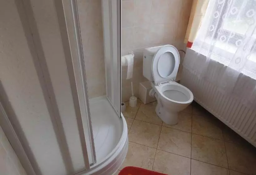 Hotelli Penzion Horalka