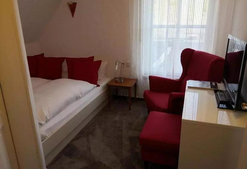 Hotelli Waldhaus An De Miälkwellen