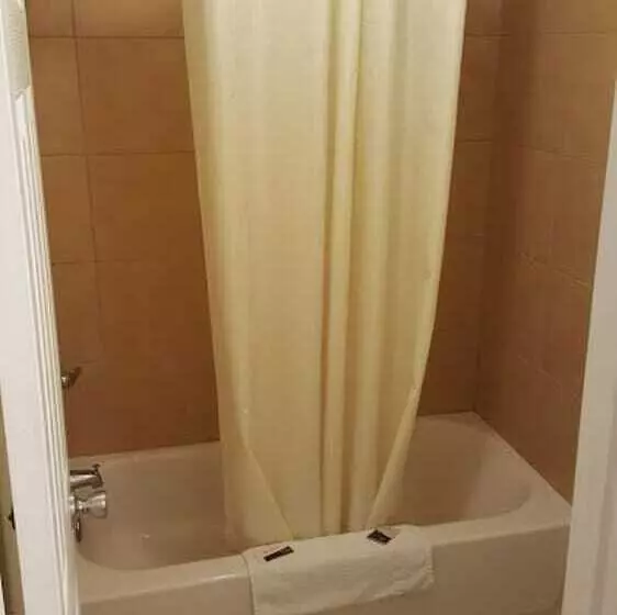 Motelli Cedar Creek Inn