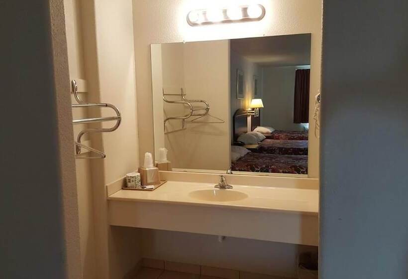 فندق على الطريق Cedar Creek Inn