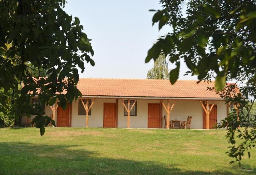 Пансион Gergely Tanya