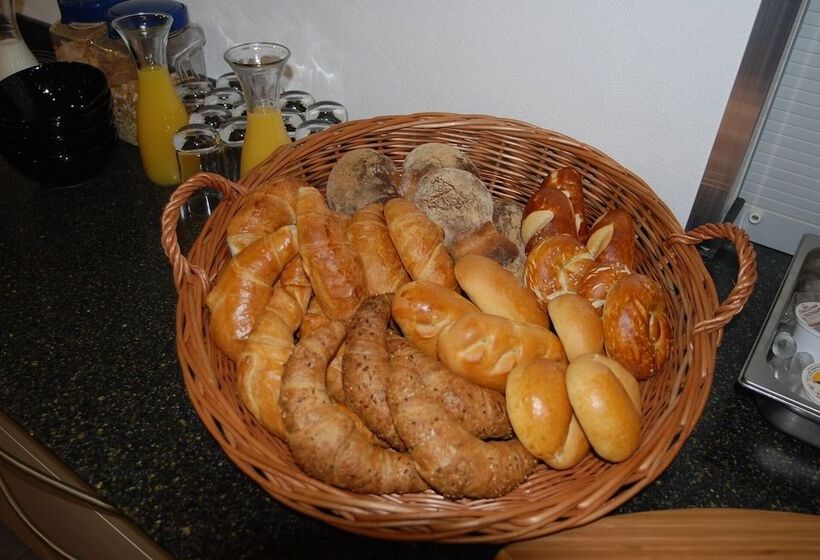 بنسيون Gästehaus Sonne