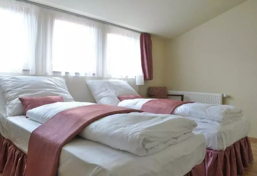 پانسیون Penzion Lípa