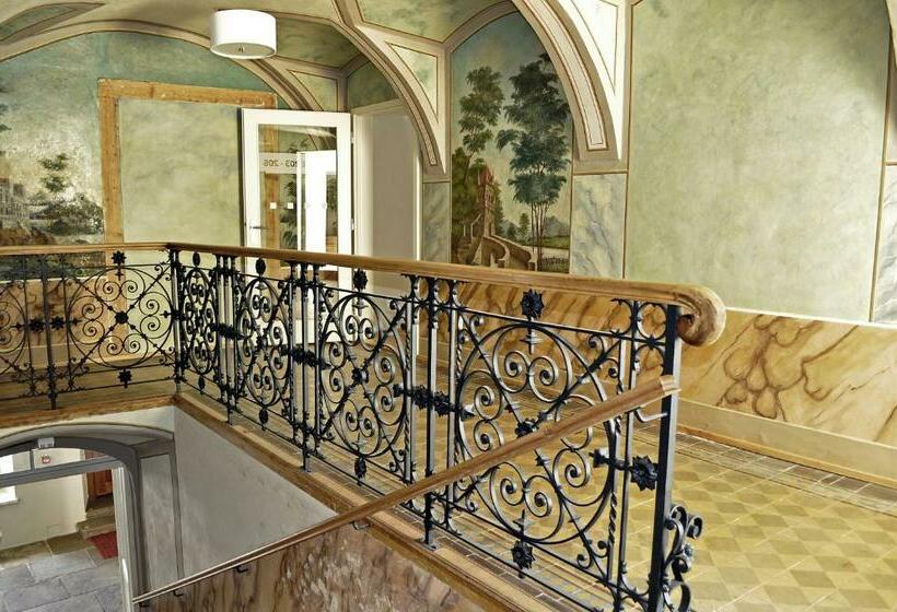 膳宿费 Penzion Lípa