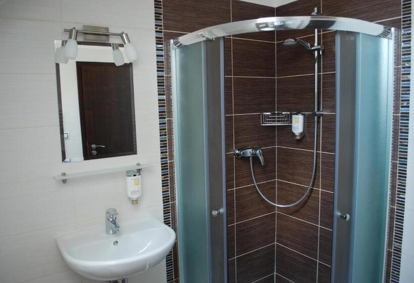 פנסיון Penzion Na Dědině