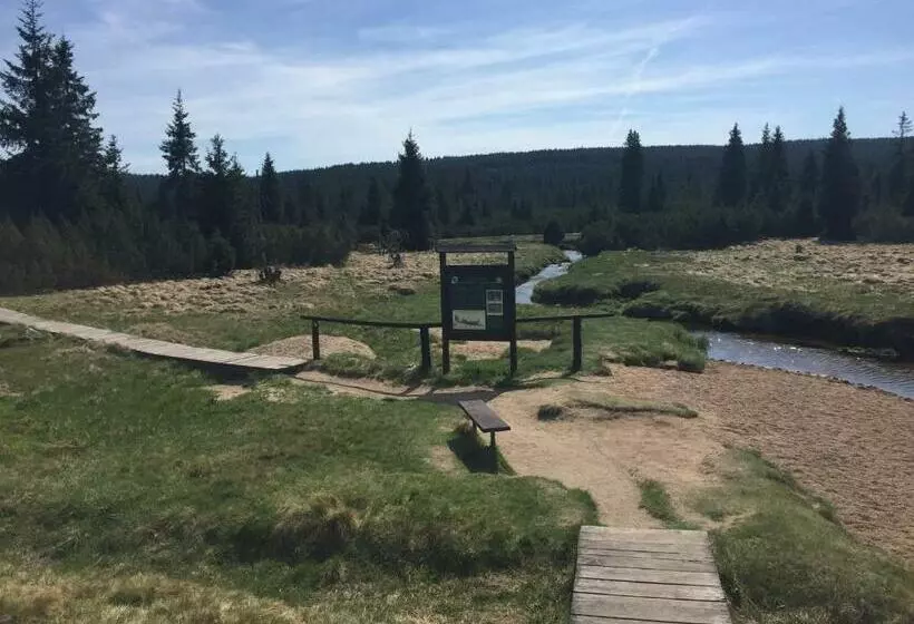 Majatalo Penzion Zrzka