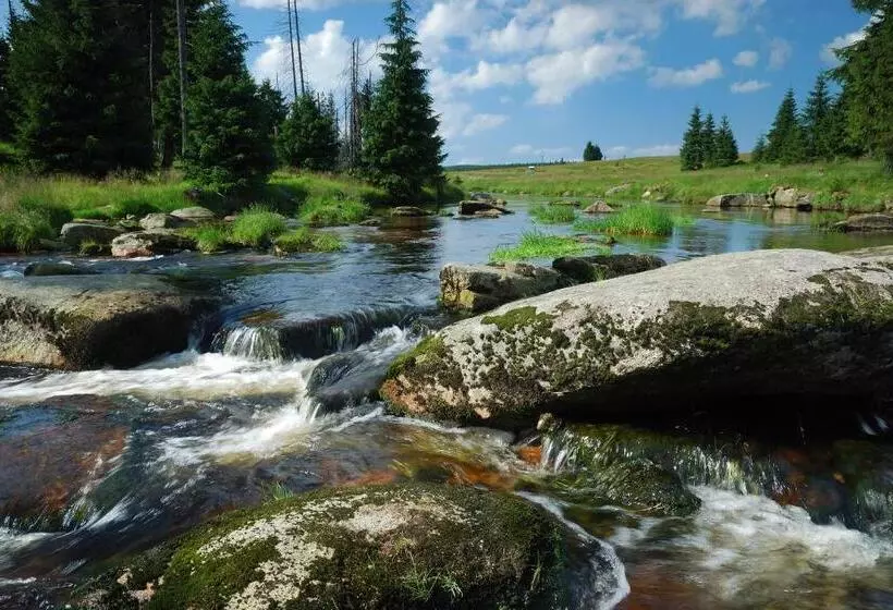 Majatalo Penzion Zrzka