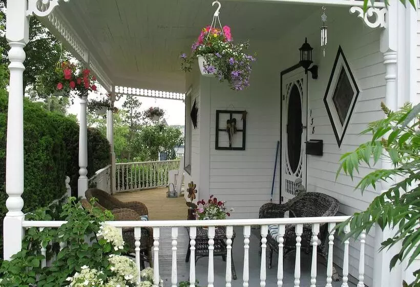 The Nelson House Bed & Breakfast