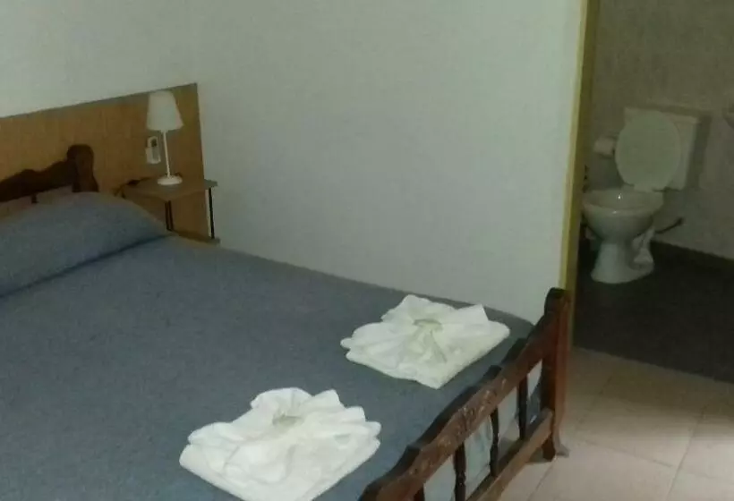 Retkeilymaja Posada A Lo De Santys