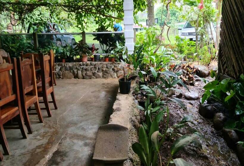 فندق صغير Santa Maria Hotel & Restaurant