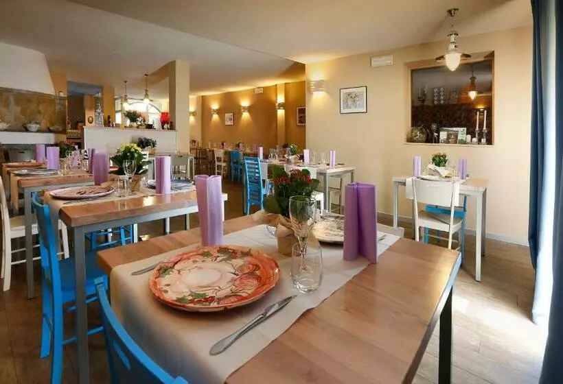 ユースホステル Trattoria Locanda San Rocco