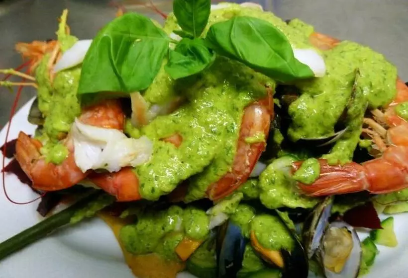 ユースホステル Trattoria Locanda San Rocco