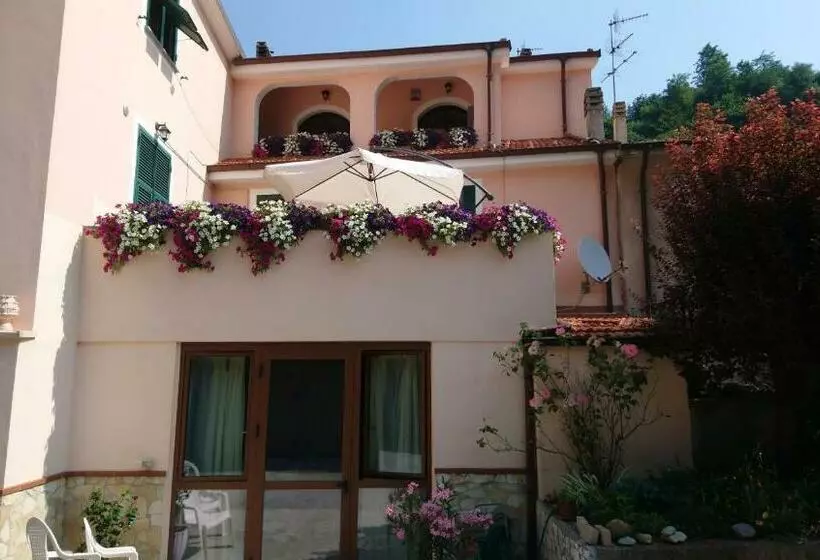ユースホステル Trattoria Locanda San Rocco