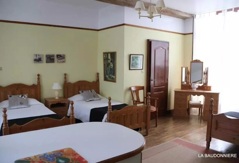 ベッドアンドブレックファースト Chambre D'hôte Manoir De La Baudonnière