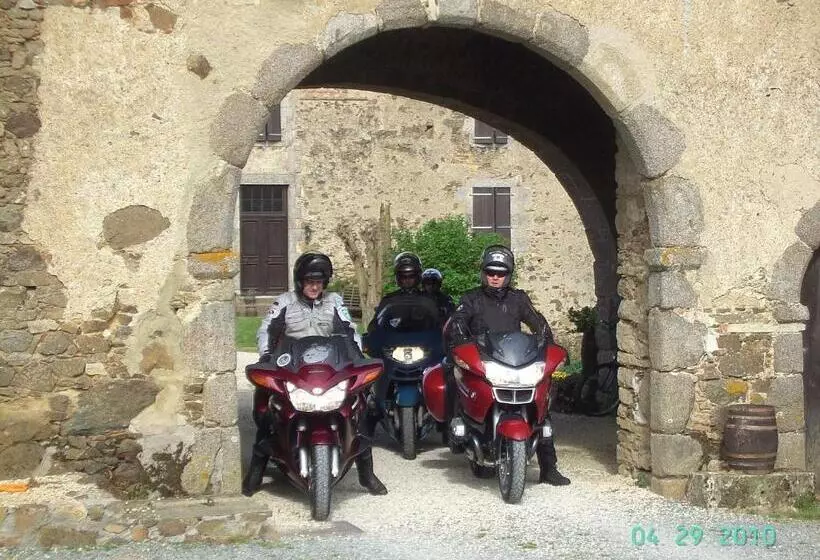 ベッドアンドブレックファースト Chambre D'hôte Manoir De La Baudonnière