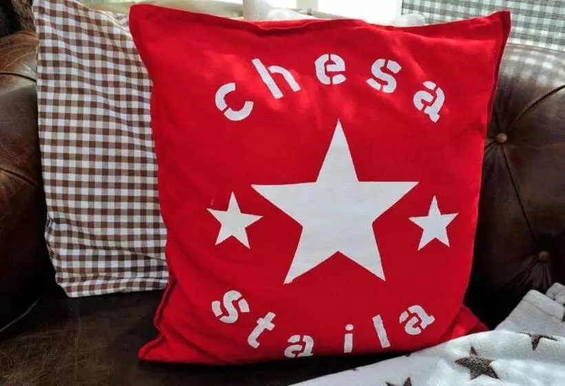 ベッドアンドブレックファースト Chesa Staila