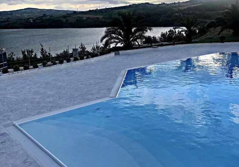 ベッドアンドブレックファースト La Cartolina Del Sannio