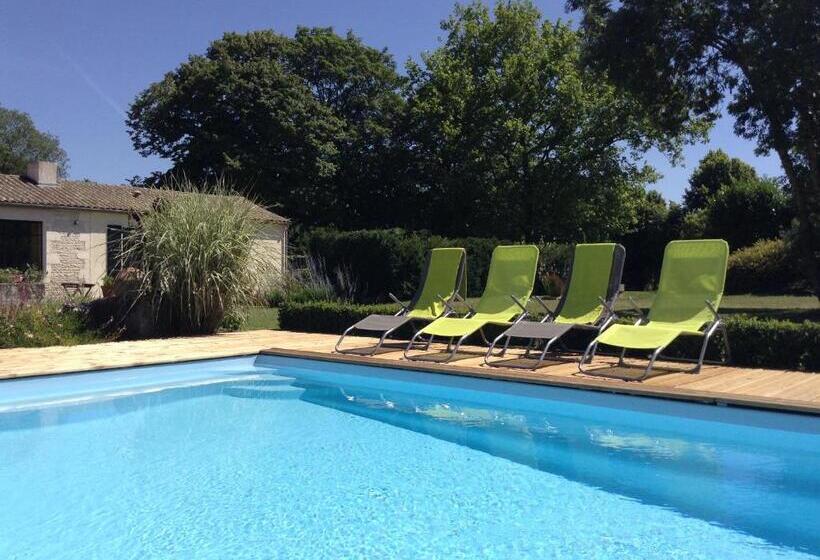 Bed and Breakfast La Grange D'aunis