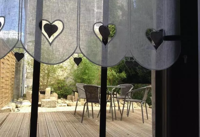 Aamiaismajoitus (B&B) La Grange D'aunis