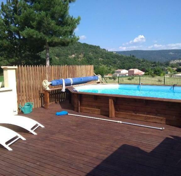 Bed and Breakfast Le Mas Des Ferrayes