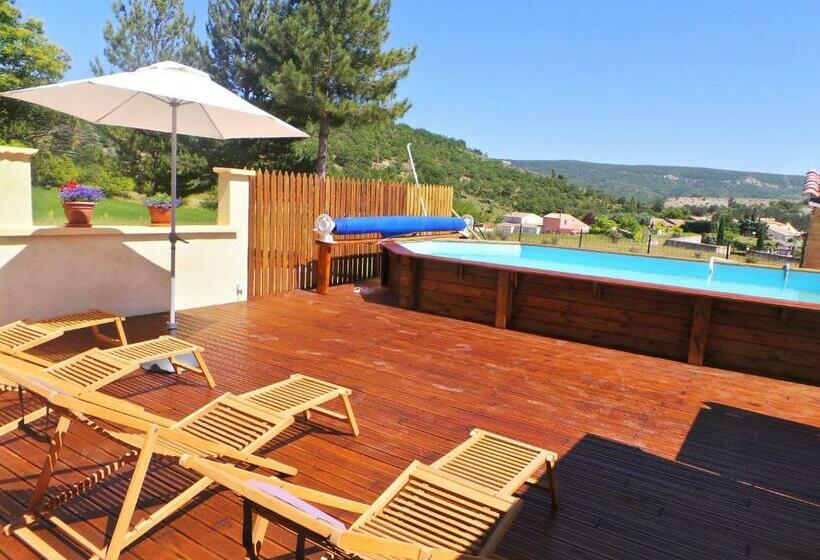 Bed and Breakfast Le Mas Des Ferrayes