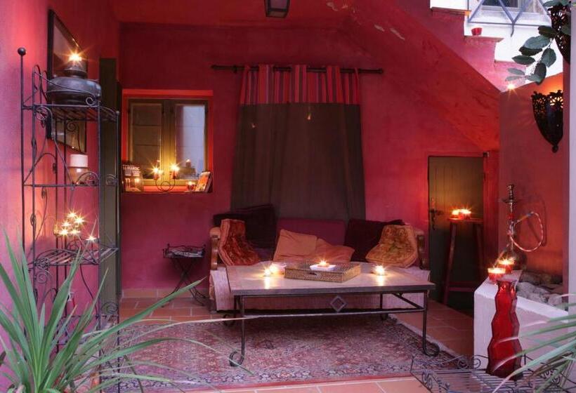 ベッドアンドブレックファースト Le Mas Des Pots Rouges