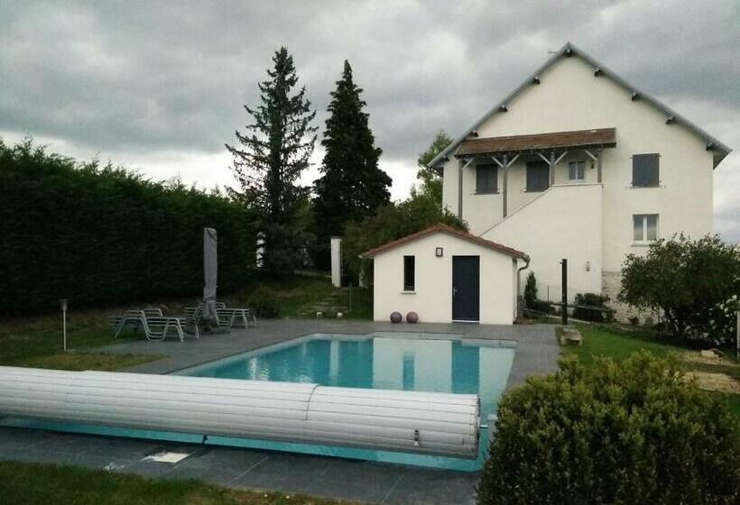 مبيت وإفطار Les Petunias