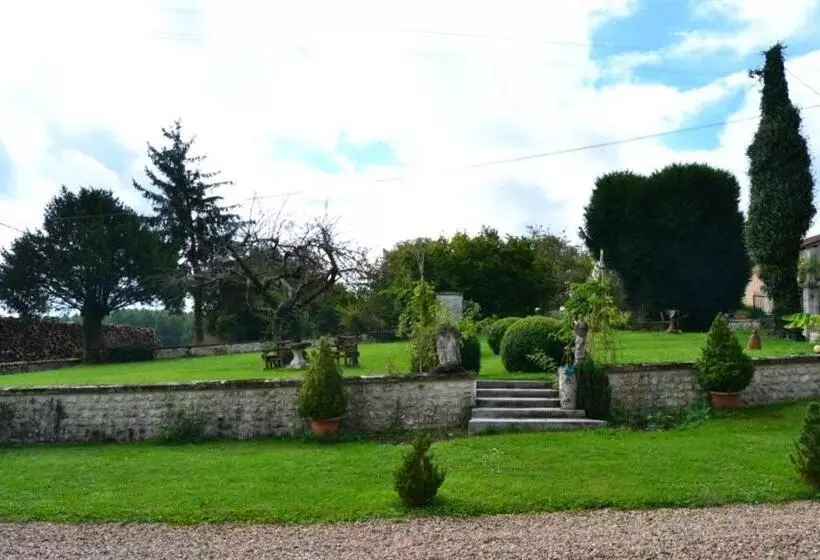 Aamiaismajoitus (B&B) Manoir La Breuille