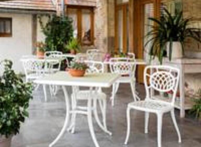 مبيت وإفطار Masoe Des Chatards