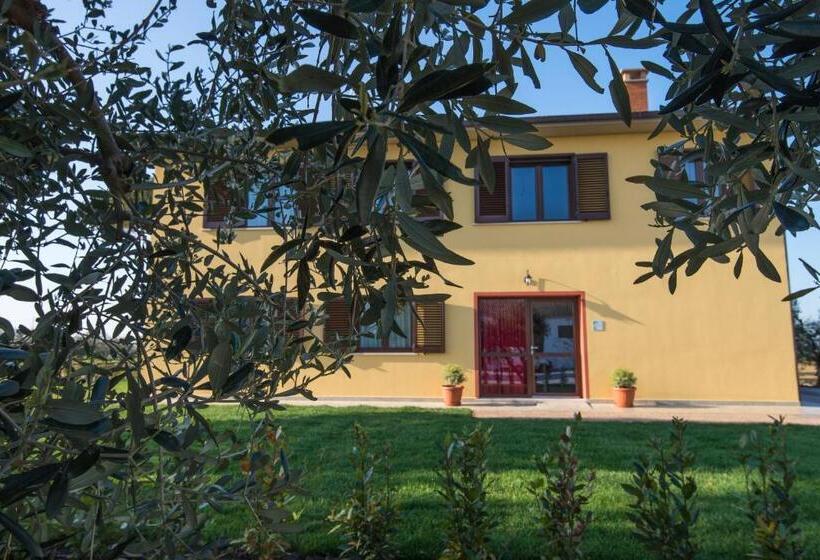 בית מלון כפרי Agriturismo Nonno Gino   Charme&relax