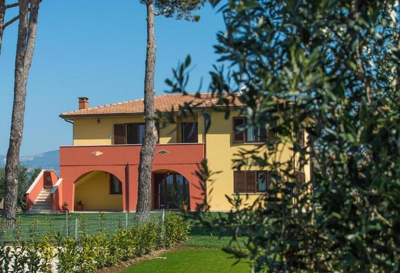 בית מלון כפרי Agriturismo Nonno Gino   Charme&relax