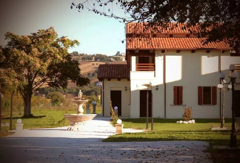 ホテル Agriturismo Regina Di Fiori