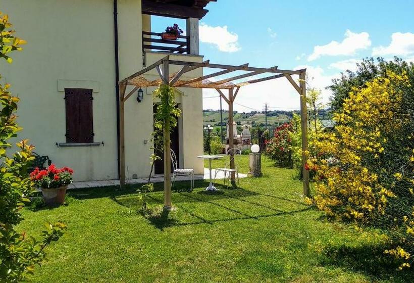 בית מלון כפרי Agriturismo Regina Di Fiori