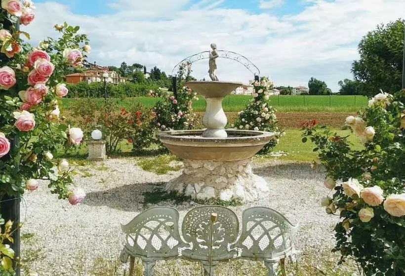 ホテル Agriturismo Regina Di Fiori
