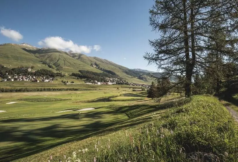 Hotelli Chesa Stuva Colani