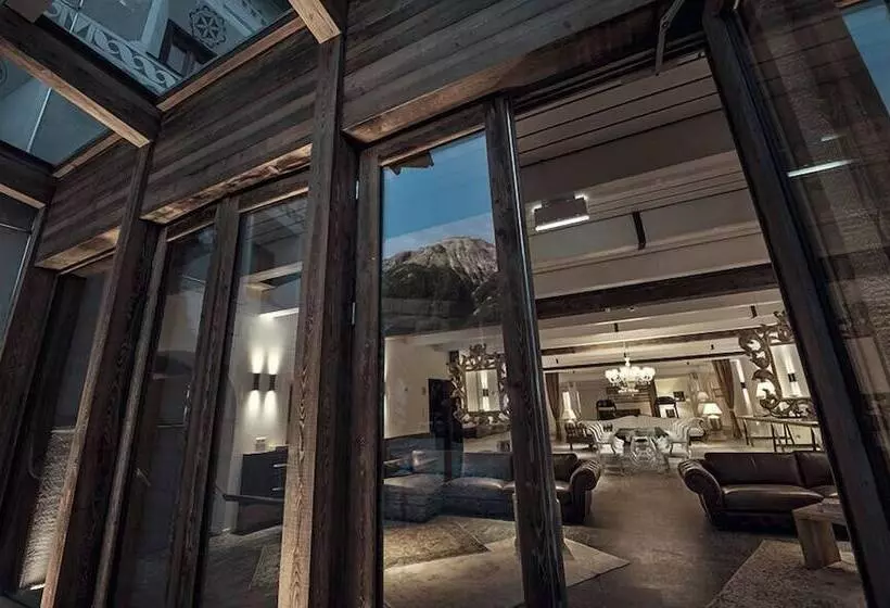 Hotelli Chesa Stuva Colani