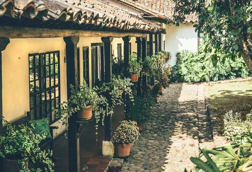 Hotelli Hacienda Baza