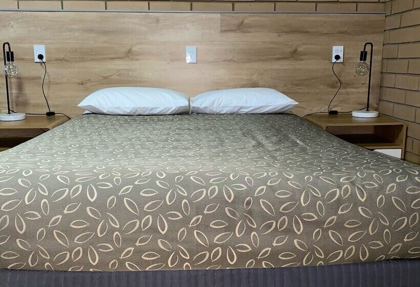 モーテル Mount Wycheproof Motor Inn