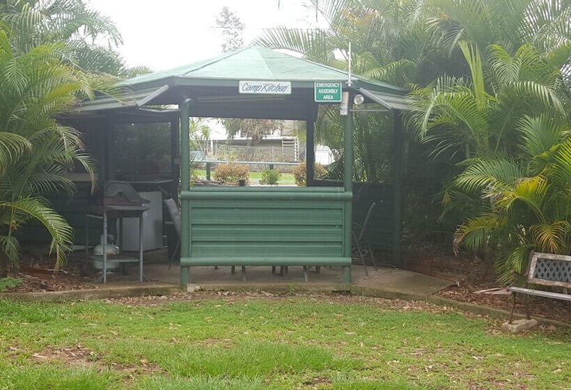 Мотель Tiaro Motor Inn