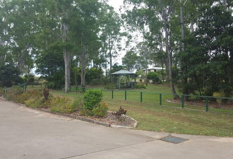 Мотель Tiaro Motor Inn