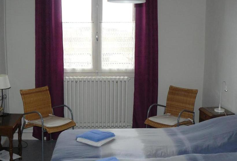 بنسيون Auberge Fleurie