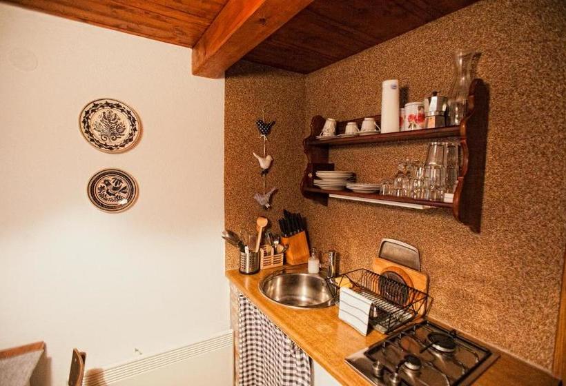 פנסיון Dióliget Zöld Dió Házikó