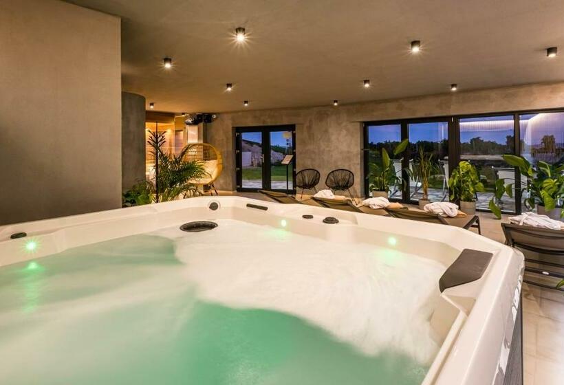 بنسيون Dobosi Pincészet