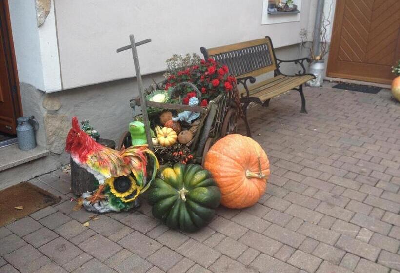 Пансион Gästezimmer Am Märchenbrunnen