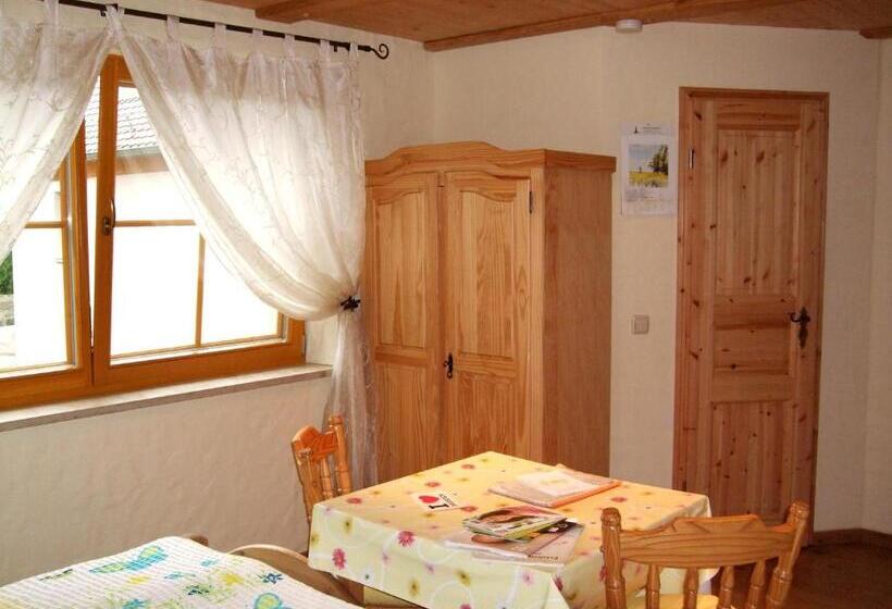 Пансион Gästezimmer Am Märchenbrunnen