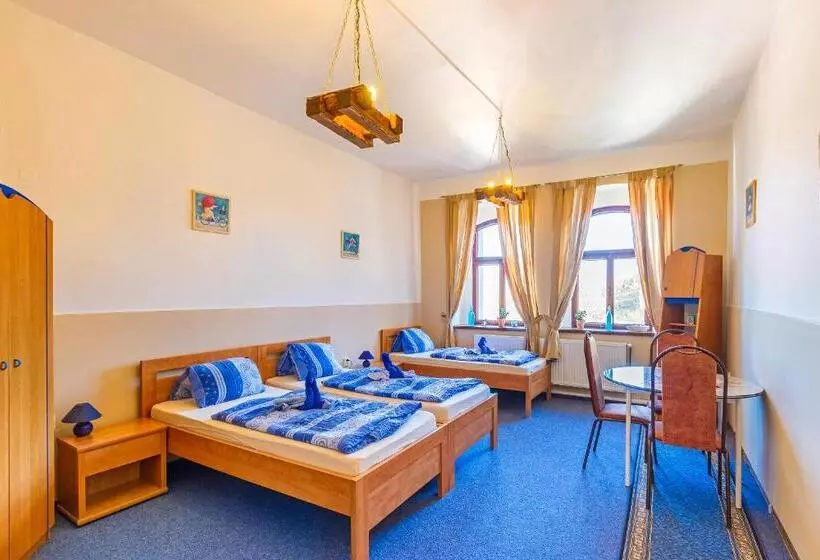 Majatalo Hrad Vildstejn