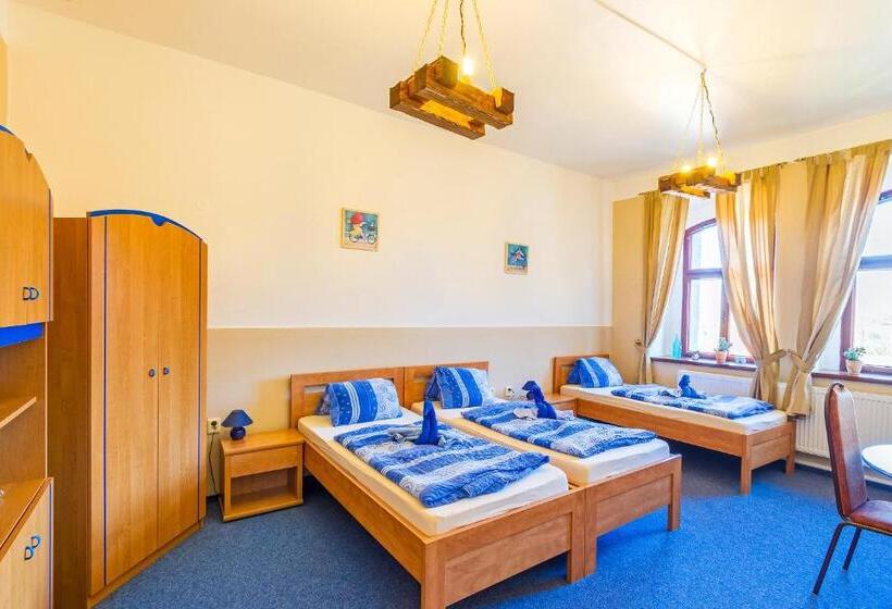 膳宿费 Hrad Vildstejn