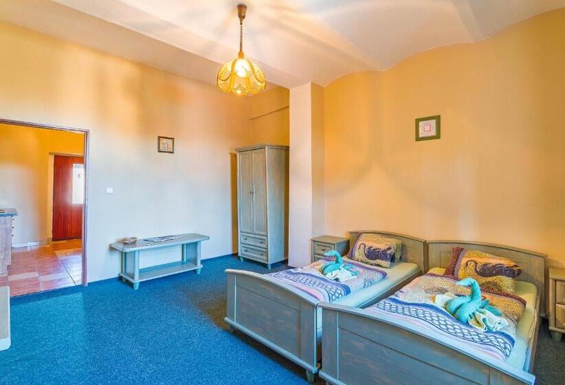 膳宿费 Hrad Vildstejn