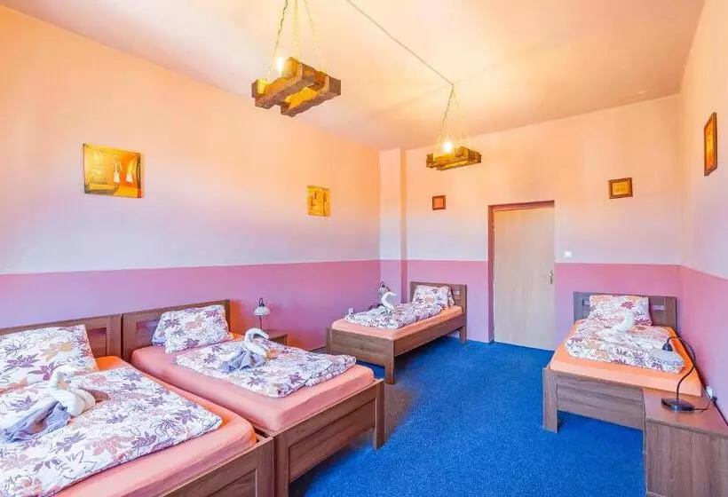 Majatalo Hrad Vildstejn