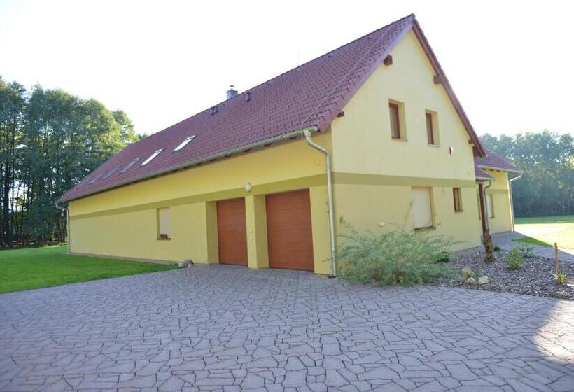 膳宿费 Penzion U Blatce